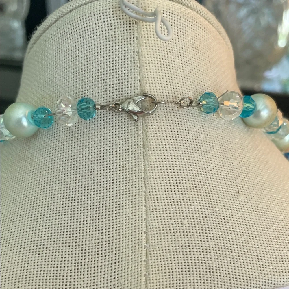 ARTISAN Aquamarine Bead Blue Pearlescent Design Necklace